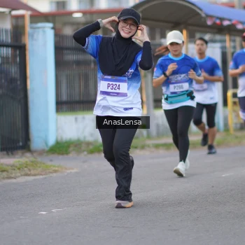 Runner Photo 3459427
