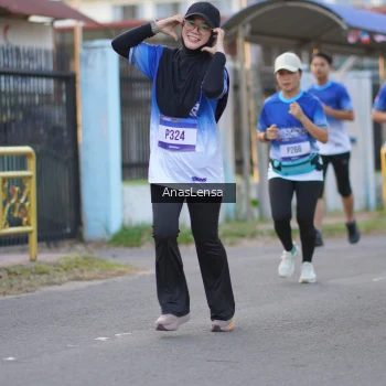 Runner Photo 3459429