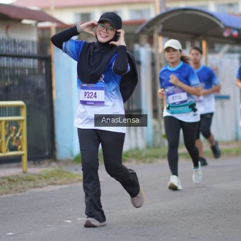 Runner Photo 3459443