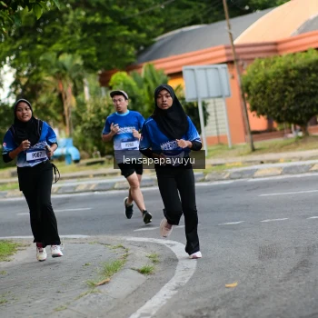 Runner Photo 3459462