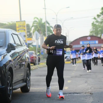 Runner Photo 3459466