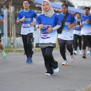 Runner Photo 3459473