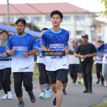 Runner Photo 3459501