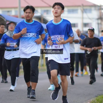 Runner Photo 3459503