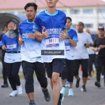 Runner Photo 3459512