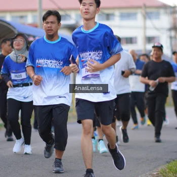 Runner Photo 3459514
