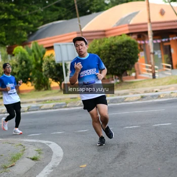 Runner Photo 3459532
