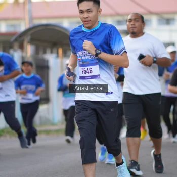 Runner Photo 3459542