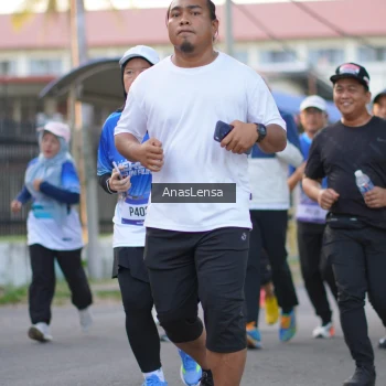 Runner Photo 3459548