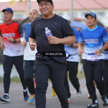 Runner Photo 3459566