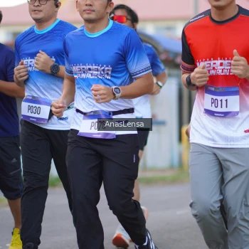 Runner Photo 3459577