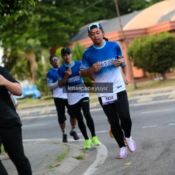 Runner Photo 3459582
