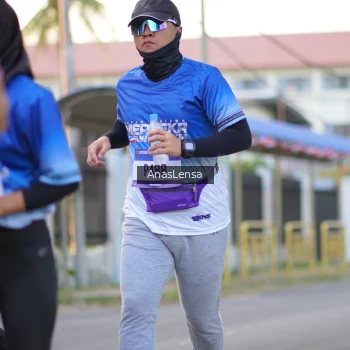 Runner Photo 3459593