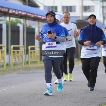 Runner Photo 3459621