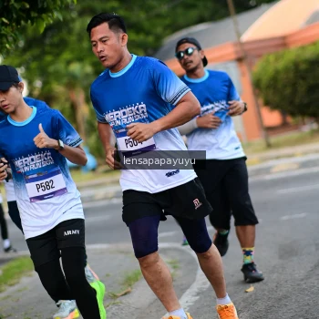 Runner Photo 3459637
