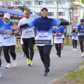 Runner Photo 3459644