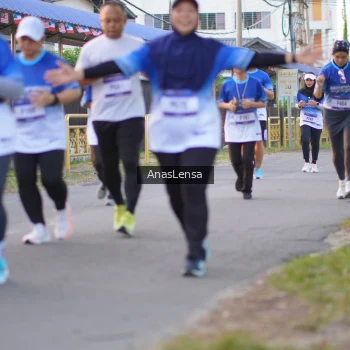 Runner Photo 3459645