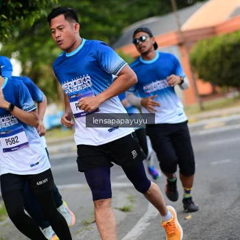 Runner Photo 3459649