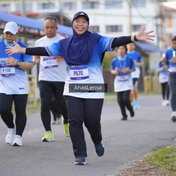 Runner Photo 3459651