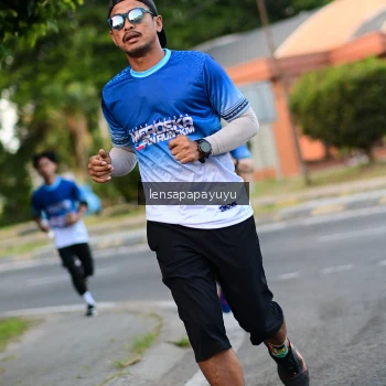Runner Photo 3459655