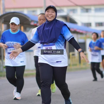 Runner Photo 3459658