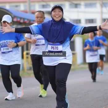 Runner Photo 3459659