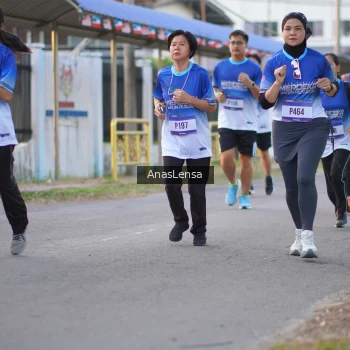 Runner Photo 3459671