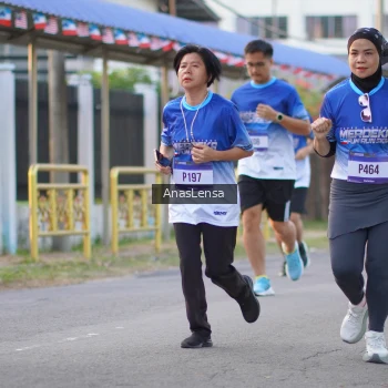 Runner Photo 3459674