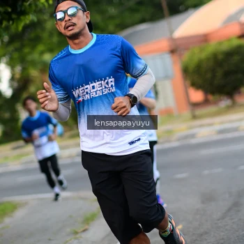 Runner Photo 3459677