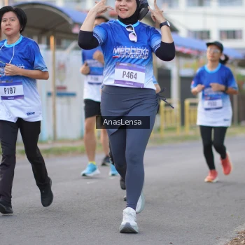 Runner Photo 3459697