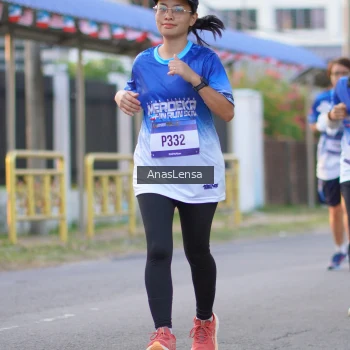 Runner Photo 3459741