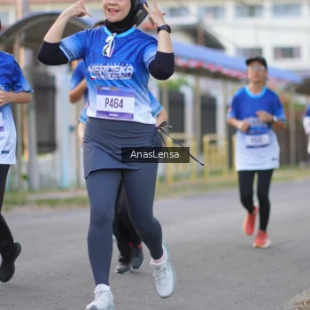 Runner Photo 3459758