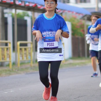 Runner Photo 3459768