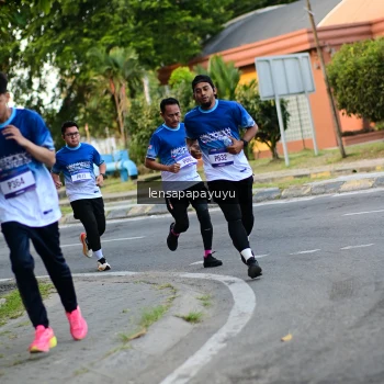 Runner Photo 3459774