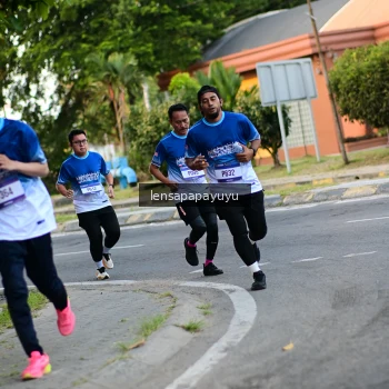 Runner Photo 3459776