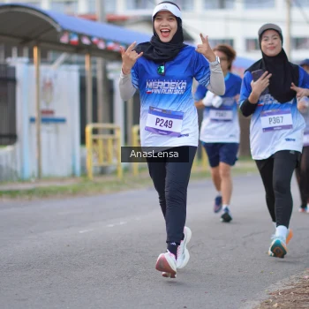 Runner Photo 3459781