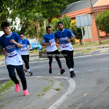 Runner Photo 3459792