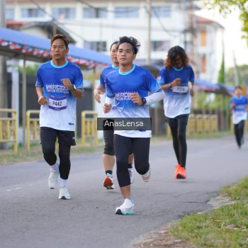 Runner Photo 3459833