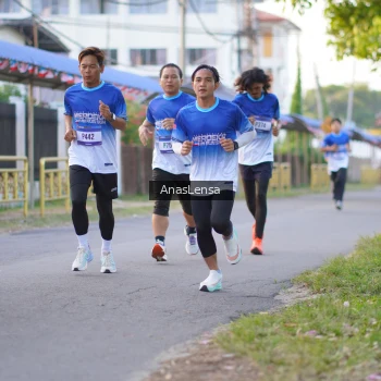Runner Photo 3459836