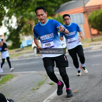 Runner Photo 3459842