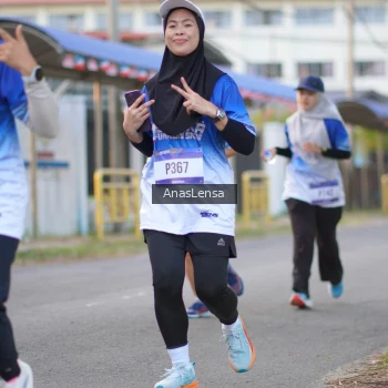 Runner Photo 3459851