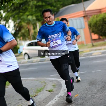 Runner Photo 3459854
