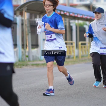 Runner Photo 3459858