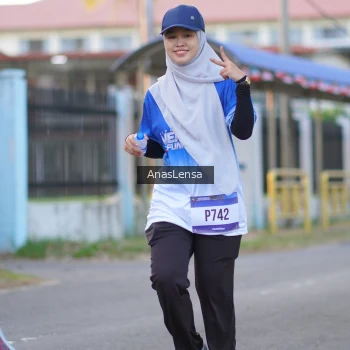 Runner Photo 3459873