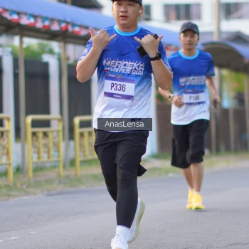 Runner Photo 3459882