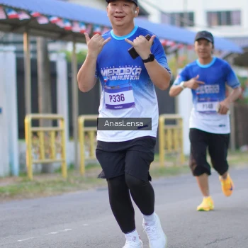 Runner Photo 3459897