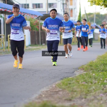 Runner Photo 3459900