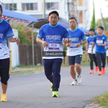 Runner Photo 3459903