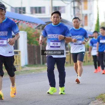Runner Photo 3459904