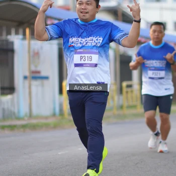 Runner Photo 3459935